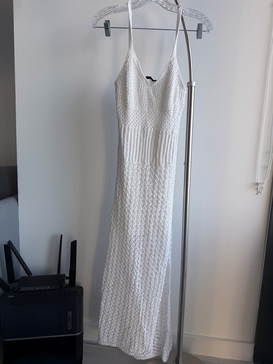 stradivarius White Crochet Maxi Dress with Scoop Neck - Picture 2 of 6